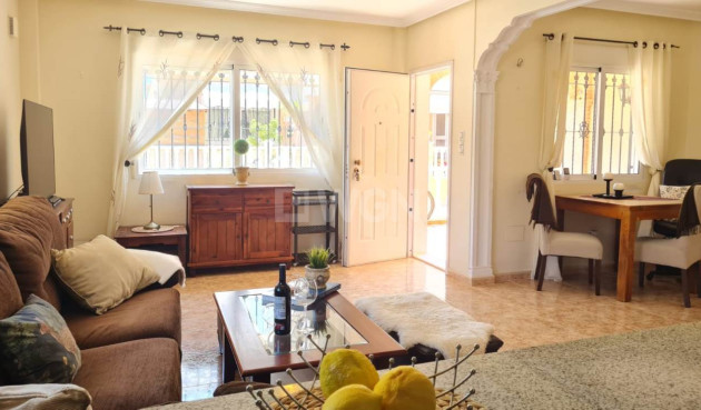 Odsprzedaż - Villa - Villamartin - Costa Blanca