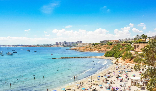 Odsprzedaż - Villa - Orihuela Costa - La Zenia