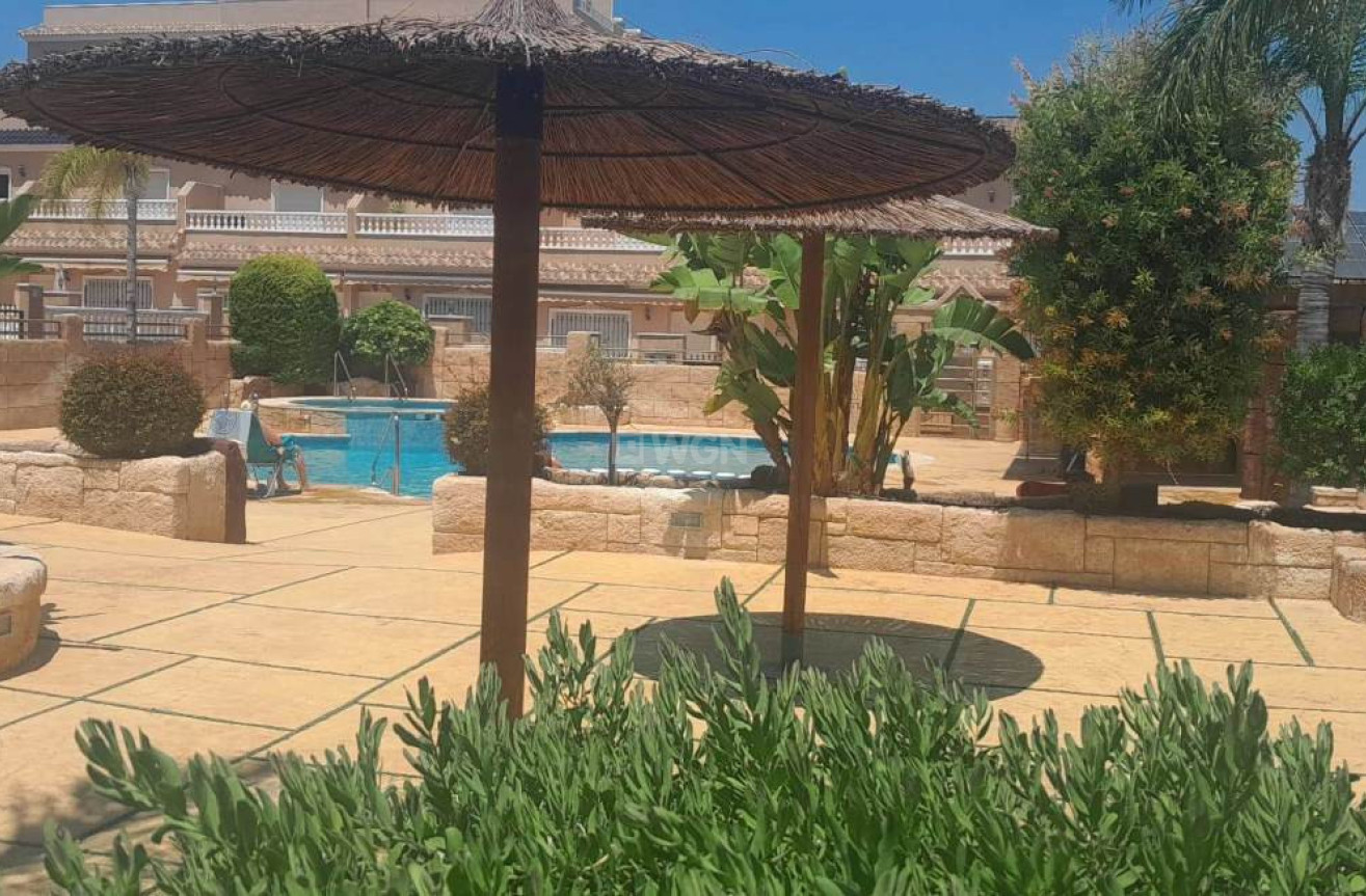 Odsprzedaż - Villa - Villamartin - Costa Blanca