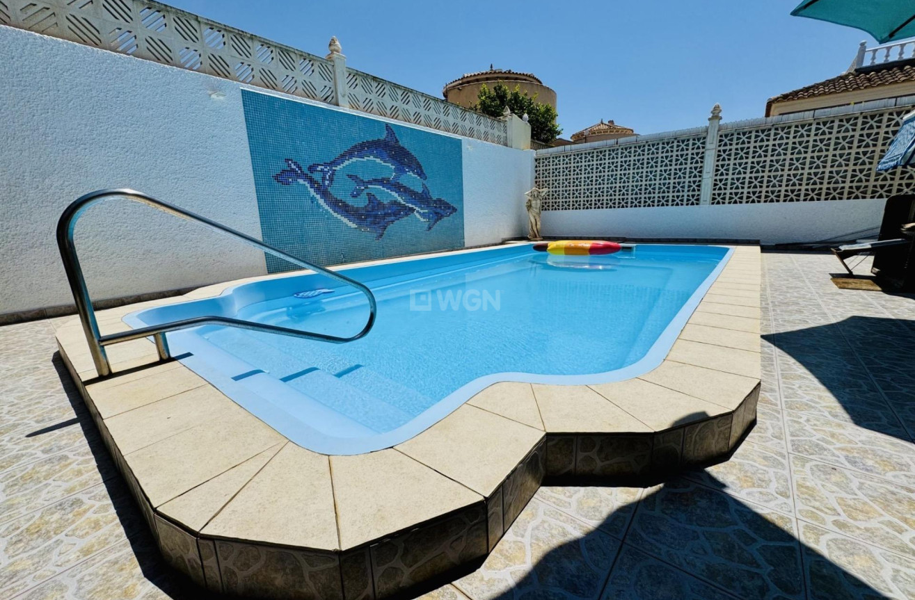 Odsprzedaż - Villa - Torrevieja - La Siesta - El Salado - Torreta
