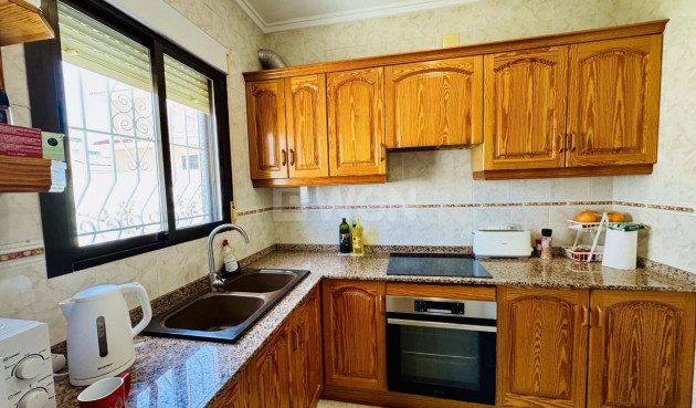Odsprzedaż - Villa - Torrevieja - La Siesta - El Salado - Torreta