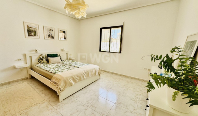 Odsprzedaż - Villa - Torrevieja - La Siesta - El Salado - Torreta