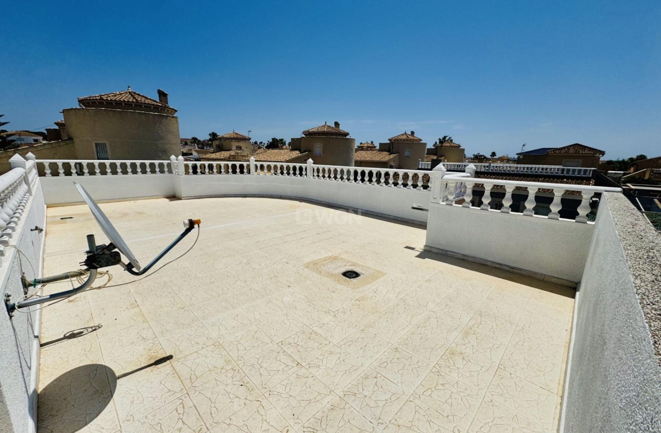 Odsprzedaż - Villa - Torrevieja - La Siesta - El Salado - Torreta