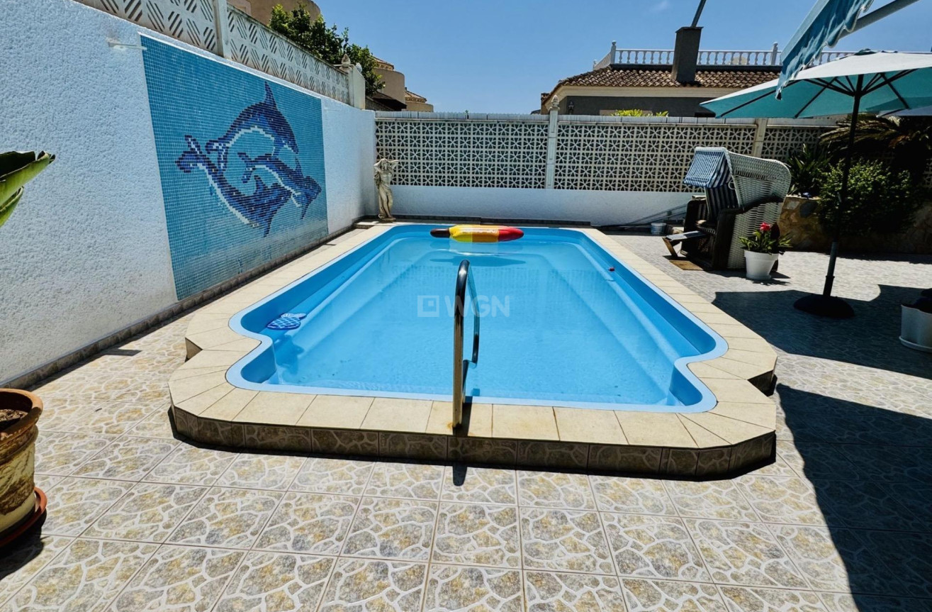Odsprzedaż - Villa - Torrevieja - La Siesta - El Salado - Torreta