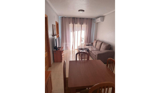 Odsprzedaż - Mieszkanie w bloku - Torrevieja - Centro