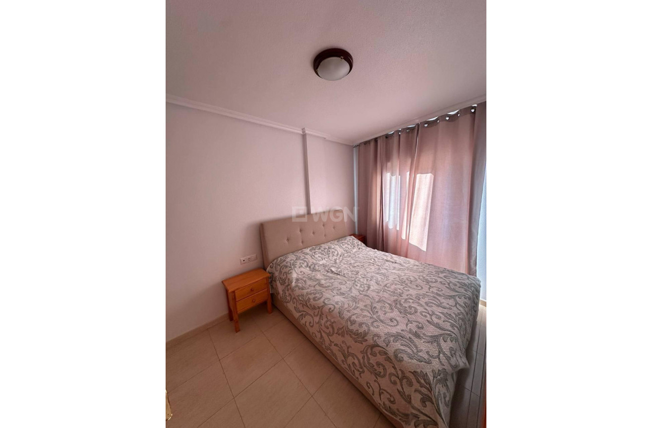 Odsprzedaż - Mieszkanie w bloku - Torrevieja - Centro