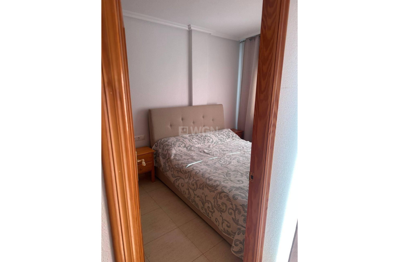 Odsprzedaż - Mieszkanie w bloku - Torrevieja - Centro