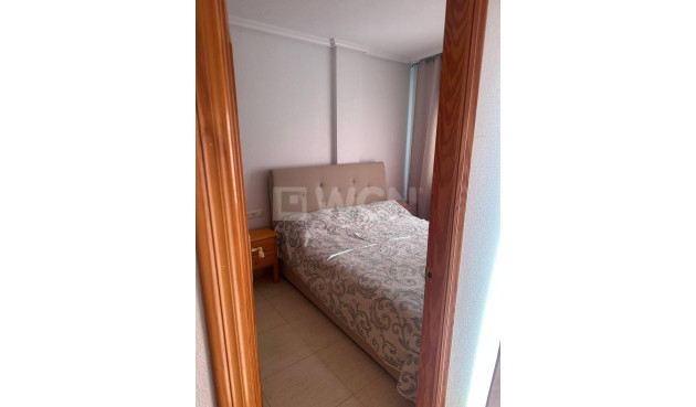 Odsprzedaż - Mieszkanie w bloku - Torrevieja - Centro