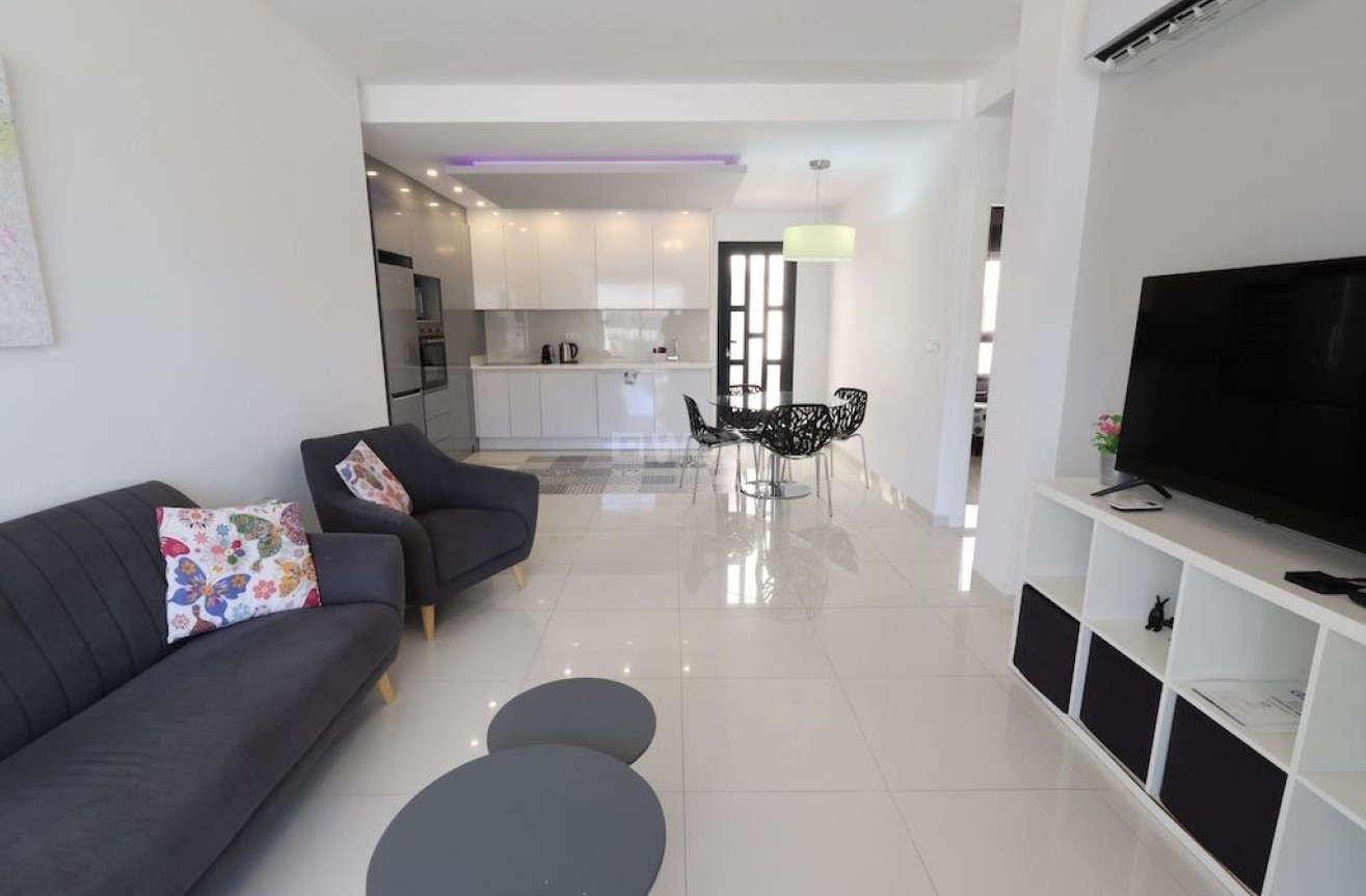 Odsprzedaż - Mieszkanie w bloku - Pilar de la Horadada - Costa Blanca