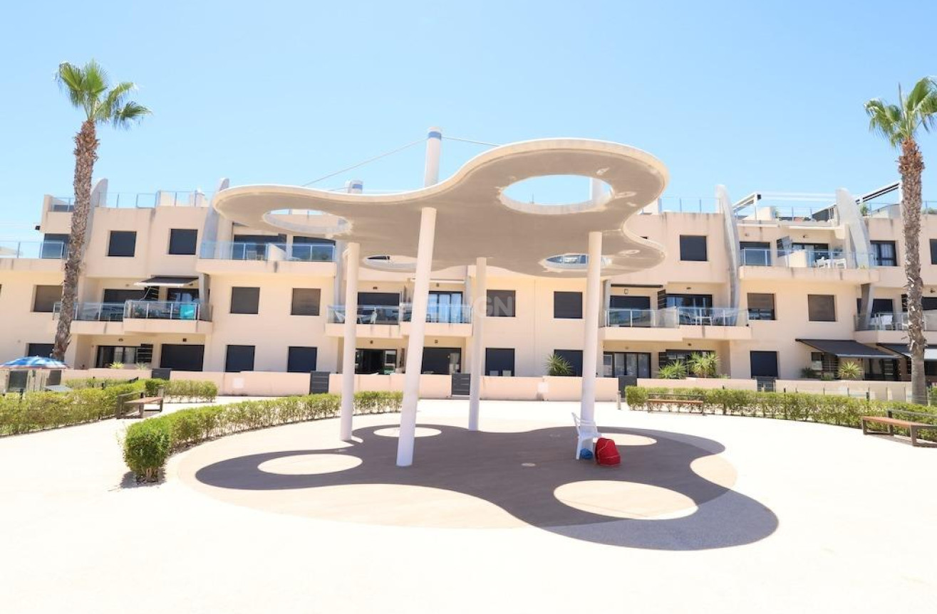 Odsprzedaż - Mieszkanie w bloku - Pilar de la Horadada - Costa Blanca