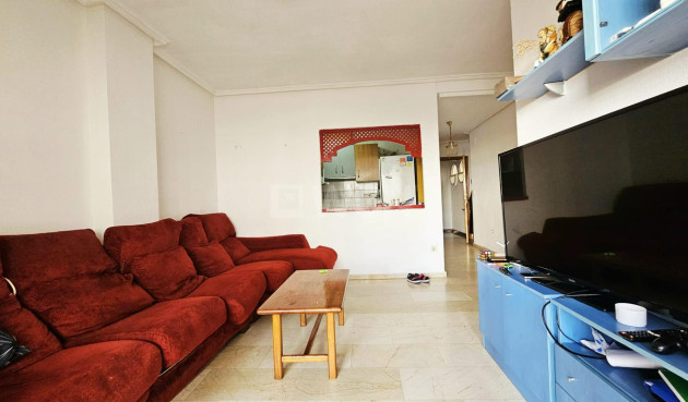 Odsprzedaż - Mieszkanie w bloku - Torrevieja - Playa de los Locos