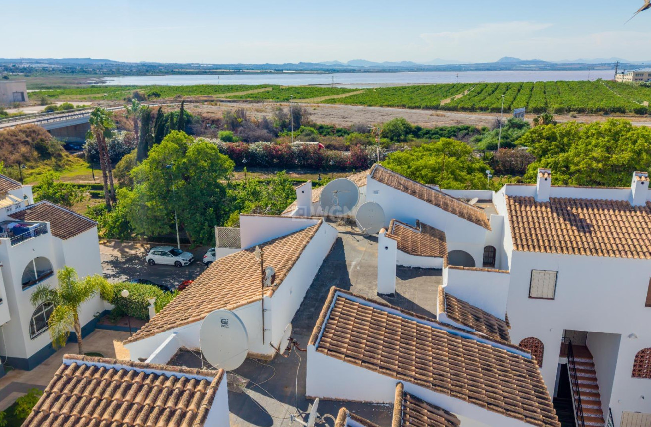Odsprzedaż - Mieszkanie w bloku - Torrevieja - El Acequión - Los Náufragos