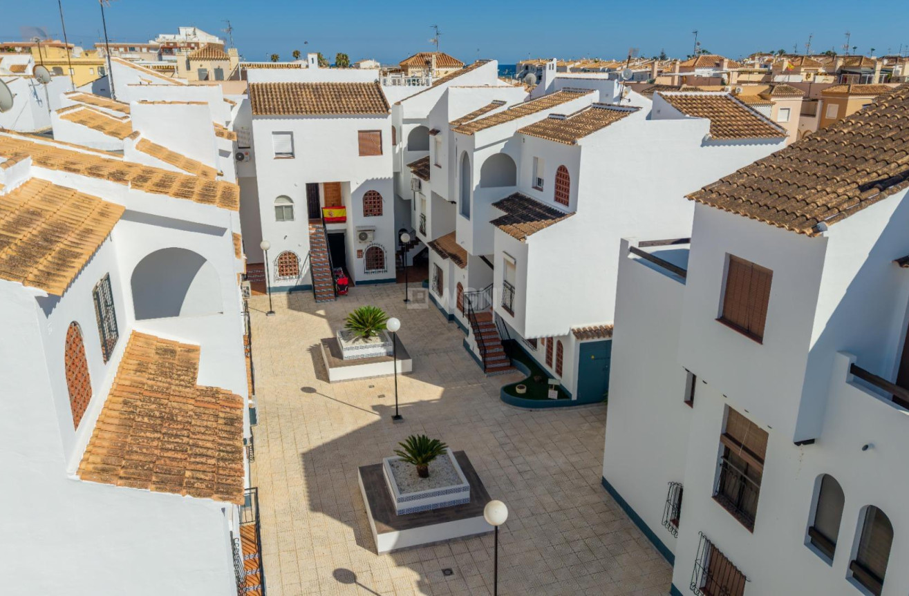 Odsprzedaż - Mieszkanie w bloku - Torrevieja - El Acequión - Los Náufragos