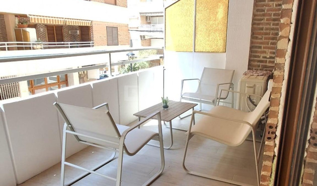 Odsprzedaż - Mieszkanie w bloku - Torrevieja - Acequion