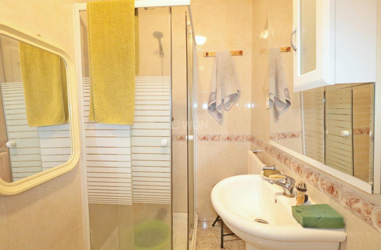 Odsprzedaż - Villa - Torrevieja - Torretas