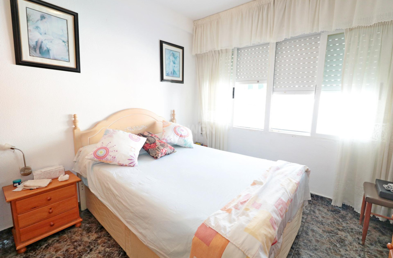 Odsprzedaż - Villa - Torrevieja - Torretas