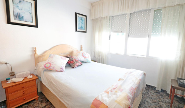 Odsprzedaż - Villa - Torrevieja - Torretas