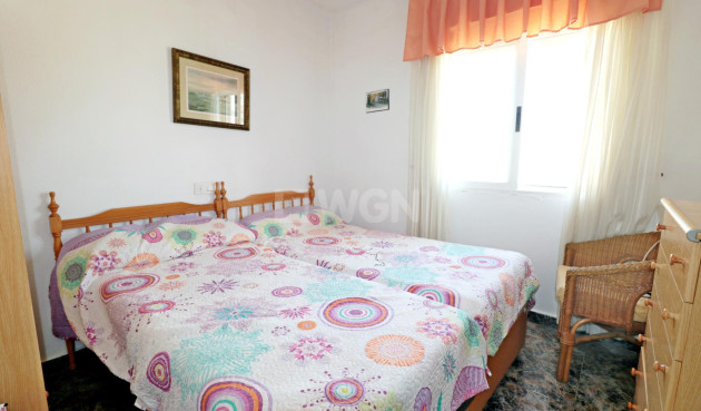 Odsprzedaż - Villa - Torrevieja - Torretas