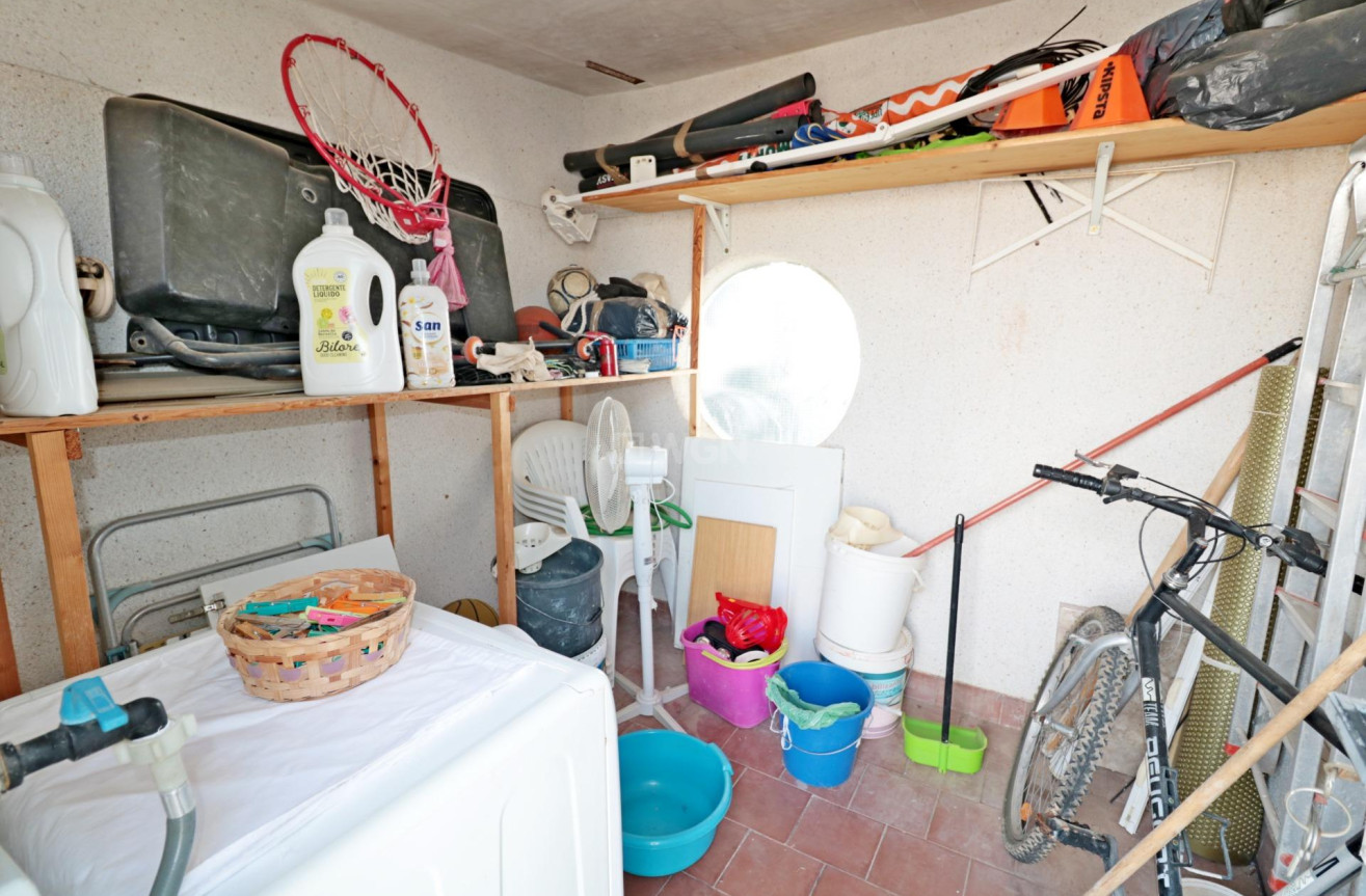 Odsprzedaż - Villa - Torrevieja - Torretas