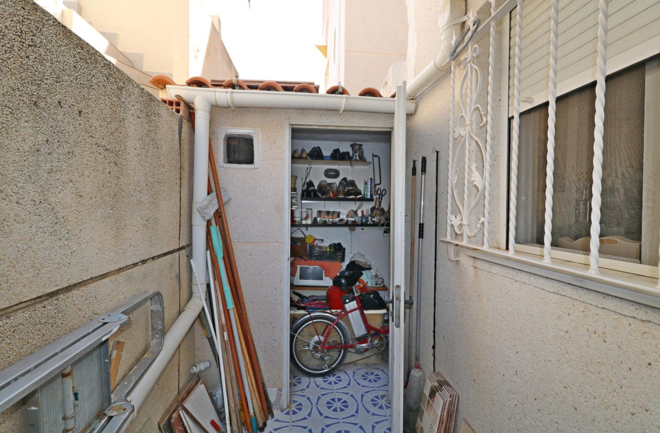 Odsprzedaż - Villa - Torrevieja - Torretas