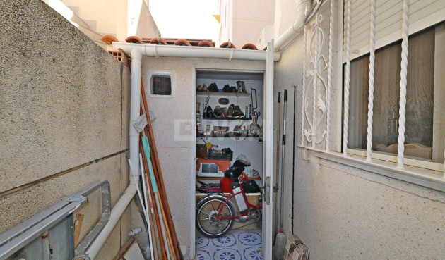 Odsprzedaż - Villa - Torrevieja - Torretas
