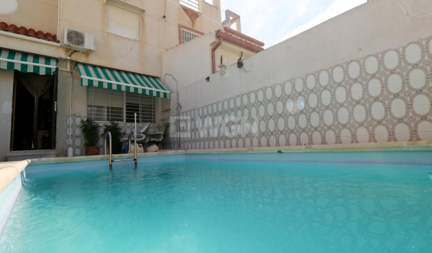 Odsprzedaż - Villa - Torrevieja - Torretas