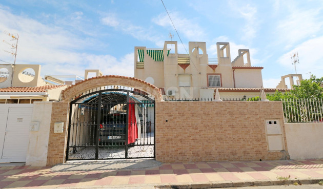 Odsprzedaż - Villa - Torrevieja - Torretas