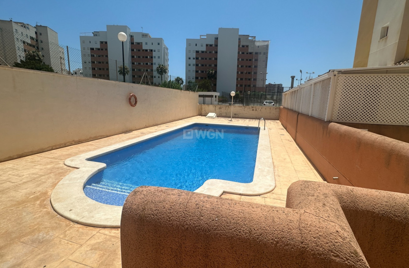 Odsprzedaż - Mieszkanie w bloku - Guardamar del Segura - Costa Blanca