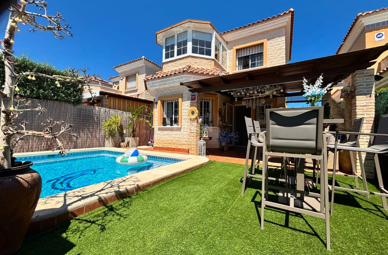 Odsprzedaż - Villa - El Raso - Costa Blanca