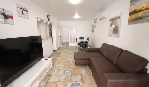 Odsprzedaż - Mieszkanie w bloku - Torrevieja - Costa Blanca