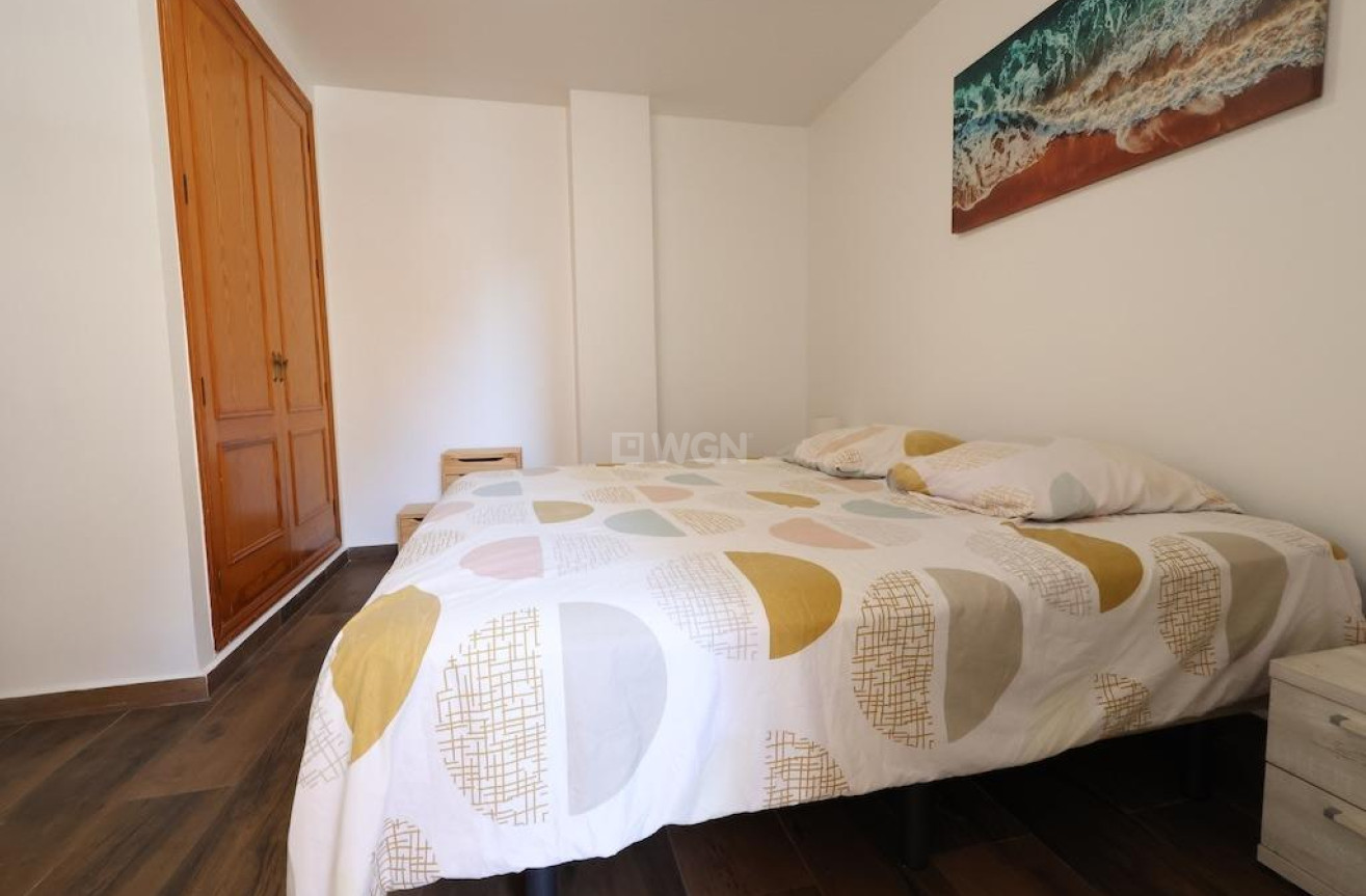Odsprzedaż - Mieszkanie w bloku - Torrevieja - Costa Blanca