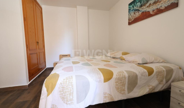 Odsprzedaż - Mieszkanie w bloku - Torrevieja - Costa Blanca
