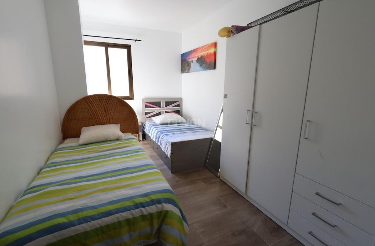 Odsprzedaż - Mieszkanie w bloku - Torrevieja - Costa Blanca