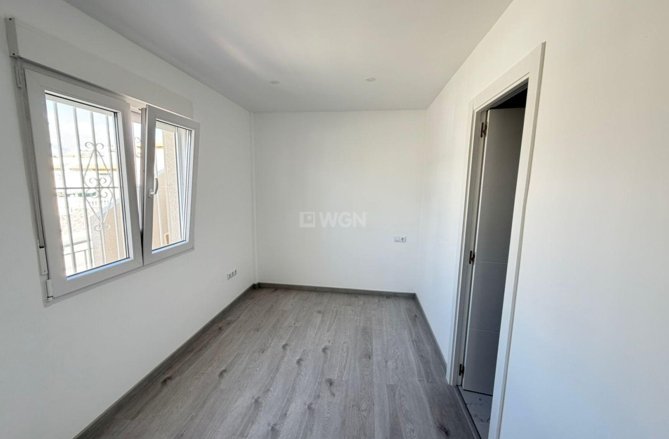 Odsprzedaż - Villa - Torrevieja - Cabo Cervera