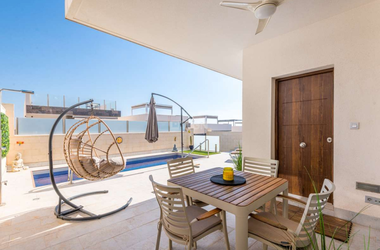 Odsprzedaż - Villa - Orihuela Costa - Costa Blanca