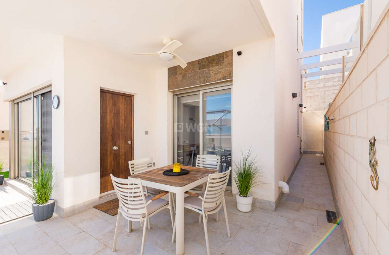 Odsprzedaż - Villa - Orihuela Costa - Costa Blanca