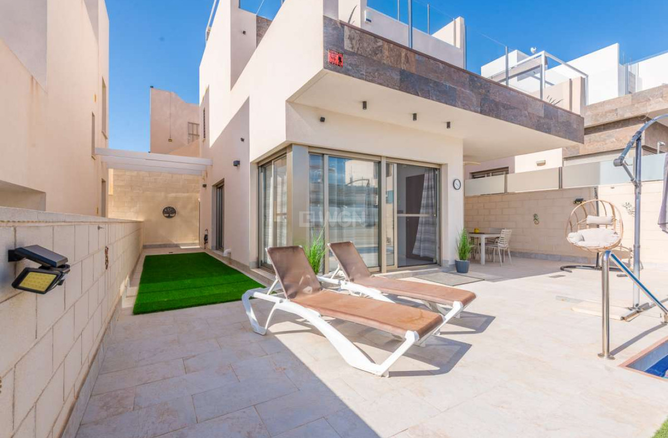 Odsprzedaż - Villa - Orihuela Costa - Costa Blanca