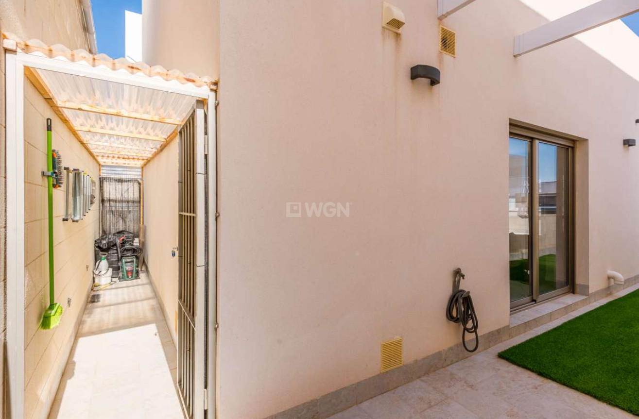 Odsprzedaż - Villa - Orihuela Costa - Costa Blanca