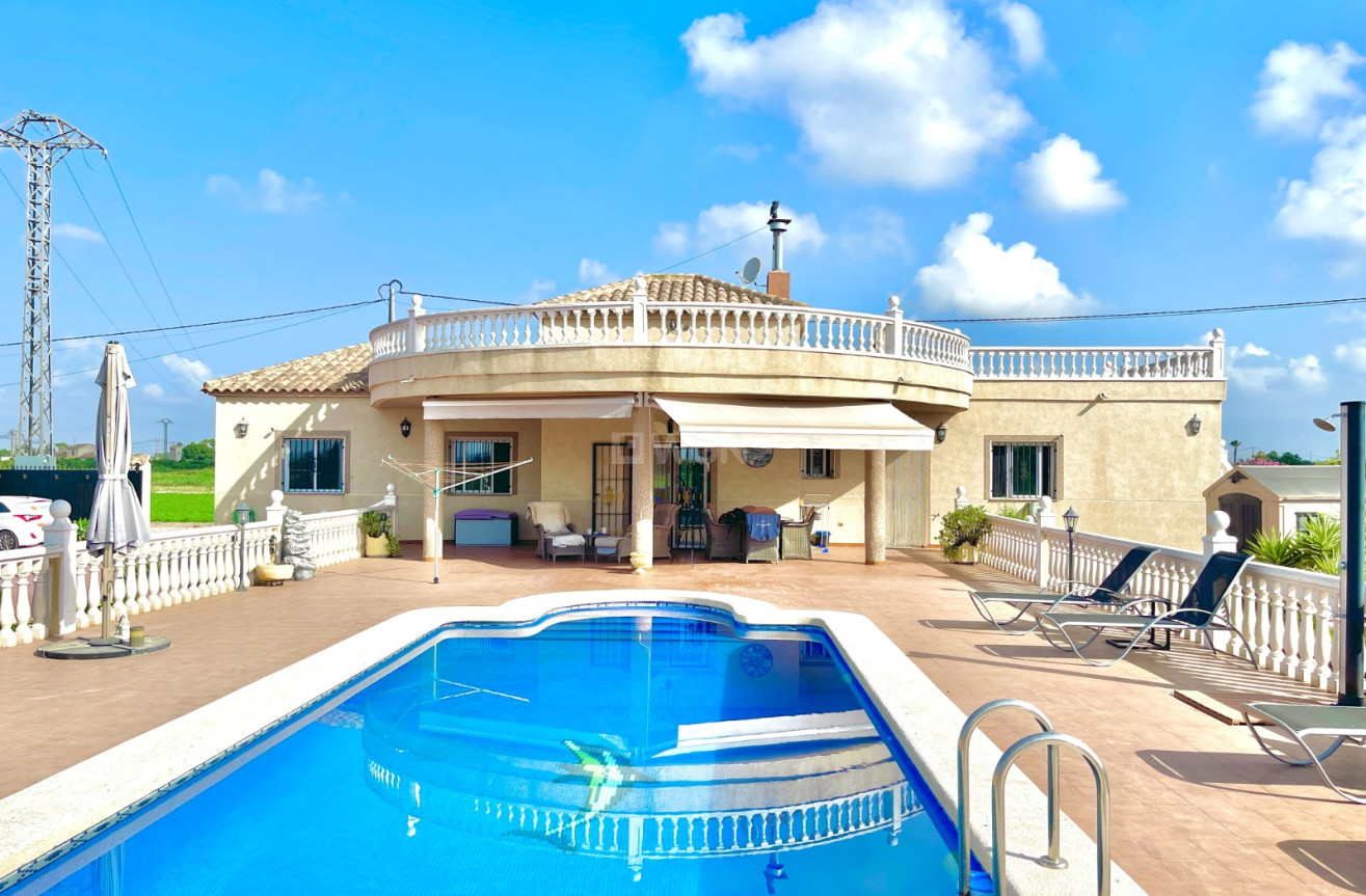 Odsprzedaż - Villa - Catral - Costa Blanca