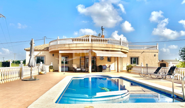 Odsprzedaż - Villa - Catral - Costa Blanca