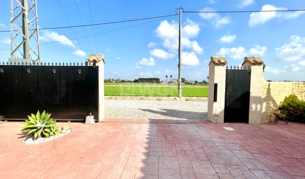 Odsprzedaż - Villa - Catral - Costa Blanca
