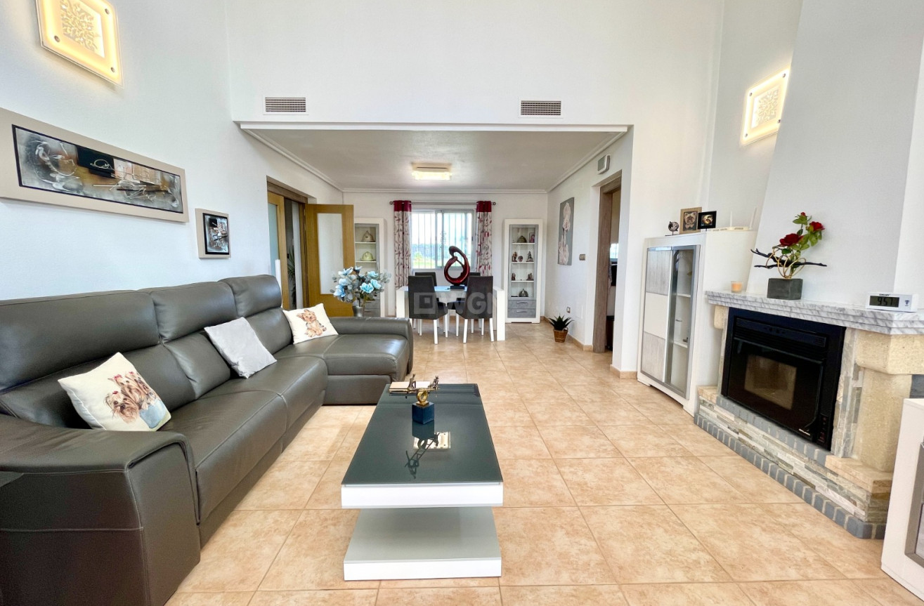 Odsprzedaż - Villa - Catral - Costa Blanca