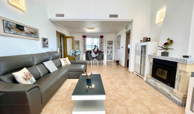 Odsprzedaż - Villa - Catral - Costa Blanca