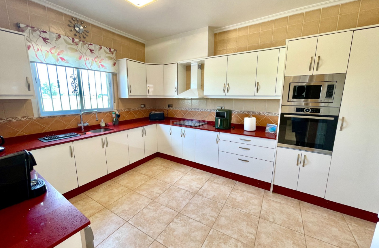 Odsprzedaż - Villa - Catral - Costa Blanca