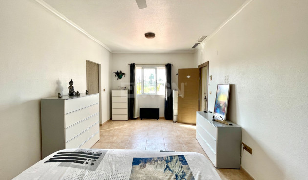 Odsprzedaż - Villa - Catral - Costa Blanca