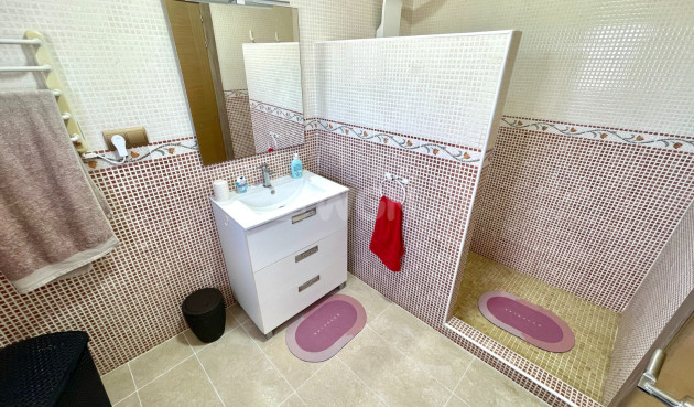 Odsprzedaż - Villa - Catral - Costa Blanca