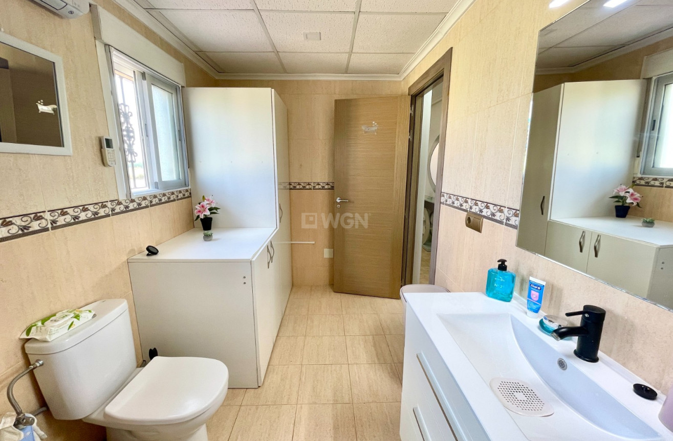 Odsprzedaż - Villa - Catral - Costa Blanca
