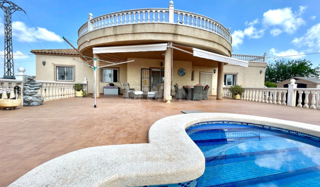 Odsprzedaż - Villa - Catral - Costa Blanca
