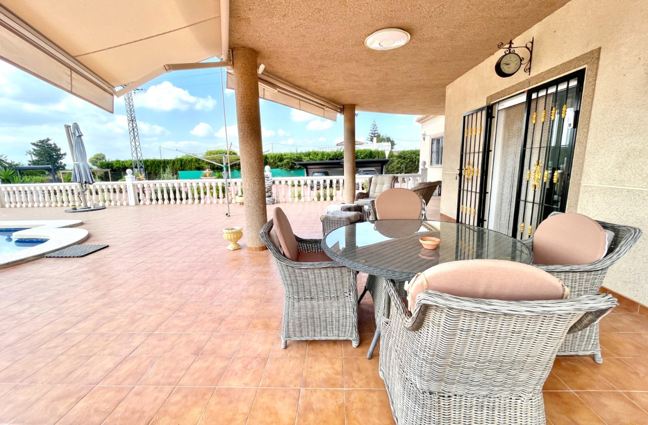Odsprzedaż - Villa - Catral - Costa Blanca