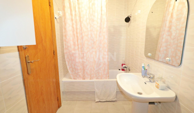 Odsprzedaż - Bungalow - Torrevieja - Acequion